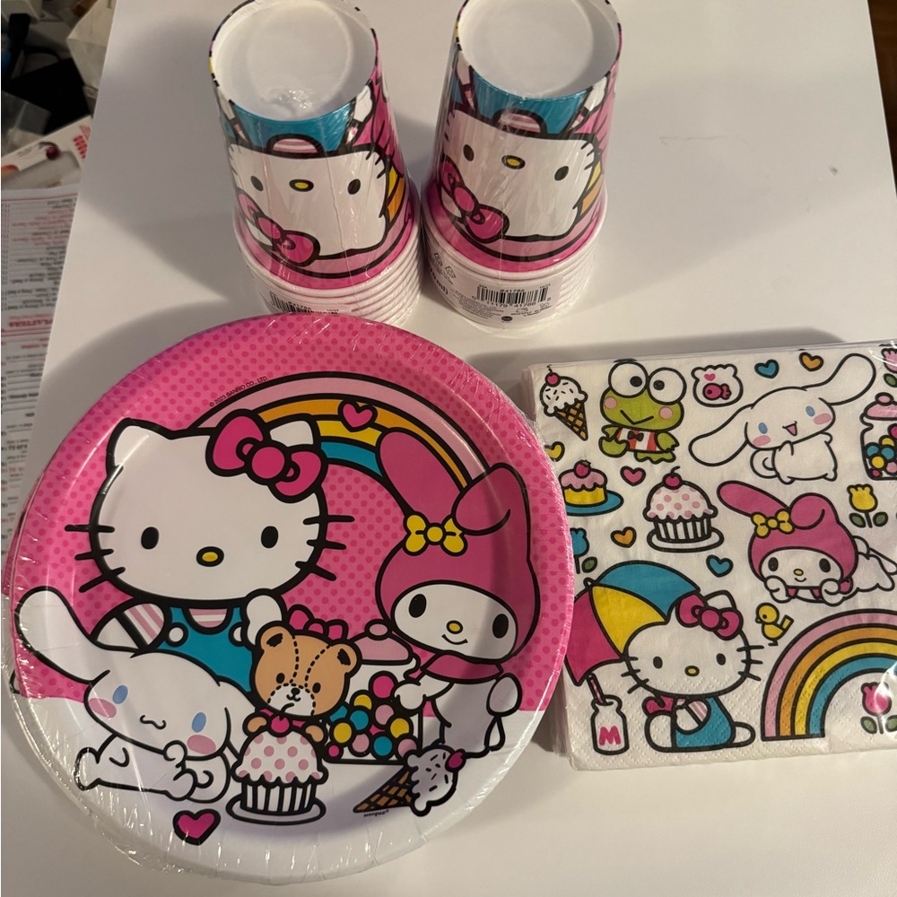 Hello kitty Party Set - Picture 2 of 6